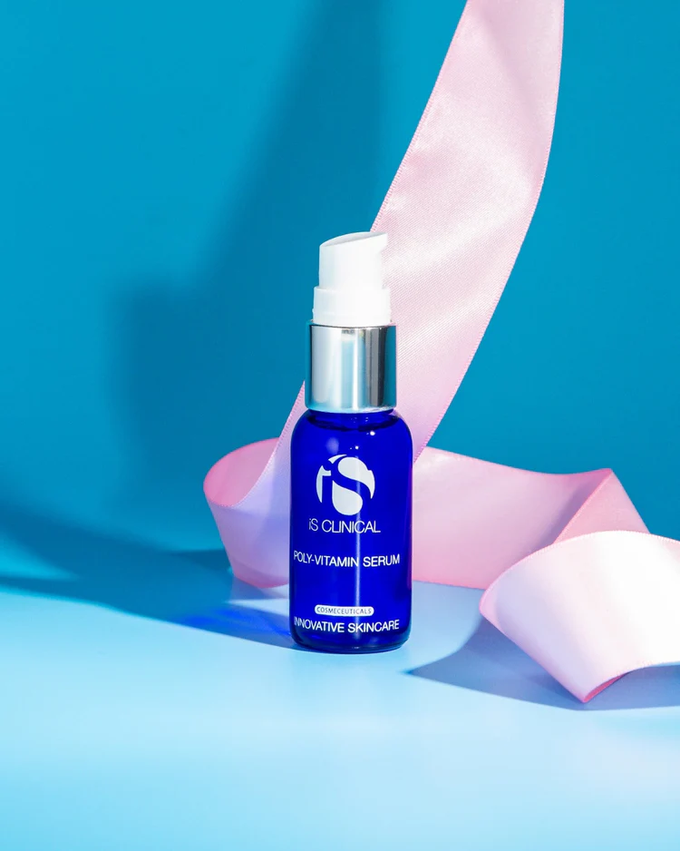Poly-Vitamin Serum de la marca Is Clinical: Mostrar producto